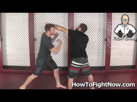How To Dodge Punches - Trav&#039;s Head Movement Training - Learn How To Slip a Punch and Counter Punch