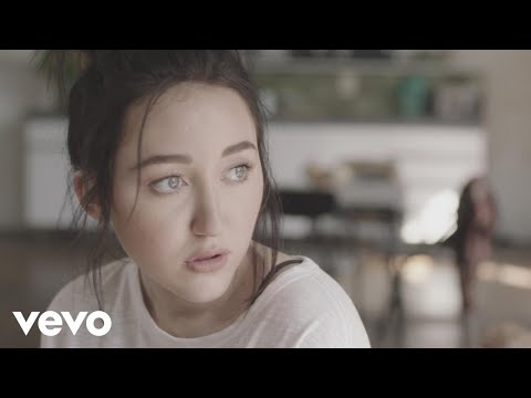 Noah Cyrus - Make Me (Cry) ft. Labrinth (Official Video)