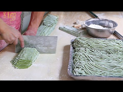 Xian Street Food - Making Chinese Spinach Noodles